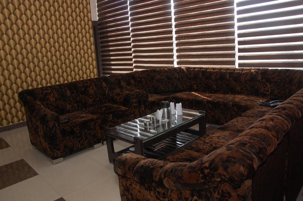 Hotel Prem Bandhan Hisar Bagian luar foto